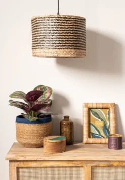 Maisons Du Monde Suspensions Abat-jour Pour Suspension En Jute Marron Et Noire -Luminaires Soldes 202 abat jour pour suspension en jute marron et noire 1000 0 31 223686 3