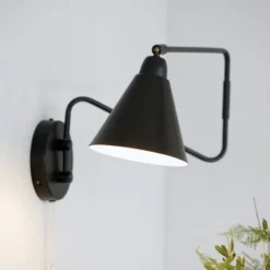 House Doctor Appliques Murales Et Spots Applique En Laiton Avec Grand Bras Pivotant -Luminaires Soldes 202 applique en laiton avec grand bras pivotant 2