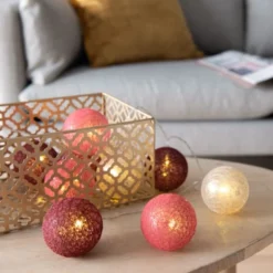 Maisons Du Monde Guirlandes Et Décorations Lumineuses Guirlande Lumineuse Rose, Violet Et Doré 10 LED L180 -Luminaires Soldes 202 guirlande lumineuse rose violet et dore 10 led l180 1000 9 33 227911 3