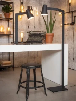 It's About Romi Lampadaires Lampadaire Design Noir -Luminaires Soldes 202 lampadaire design noir 3