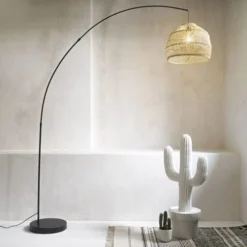 Maisons Du Monde Lampadaires Lampadaire En Rotin Tressé Et Métal Noir H.191cm -Luminaires Soldes 202 lampadaire en rotin tresse et metal noir h 191cm 1000 8 4 165316 5