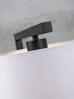 It's About Romi Lampadaires Lampadaire Noir Et Abat-jour Blanc H160cm -Luminaires Soldes 202 lampadaire noir et abat jour blanc h160cm 2