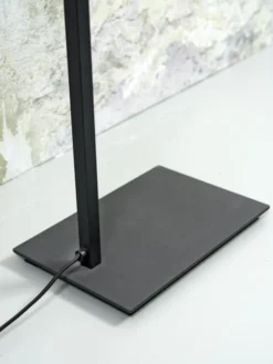 It's About Romi Lampadaires Lampadaire Noir Et Abat-jour H160cm 11 It's About Romi Lampadaires Lampadaire Noir Et Abat-jour H160cm -Luminaires Soldes 202 lampadaire noir et abat jour h160cm 3