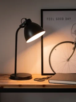 Maisons Du Monde Lampes à Poser Lampe De Bureau En Métal Noir -Luminaires Soldes 202 lampe de bureau en metal noir 1000 1 40 224146 4