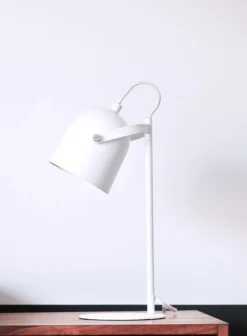 Dyberg Larsen Lampes à Poser Lampe De Table En Métal Blanc Mat, H 37 Cm D 11 Cm -Luminaires Soldes 202 lampe de table en metal blanc mat h 37 cm d 11 cm 2