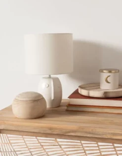 Maisons Du Monde Lampes à Poser Lampe En Céramique Et Abat-jour En Coton Blancs -Luminaires Soldes 202 lampe en ceramique et abat jour en coton blancs 1000 13 34 222951 2