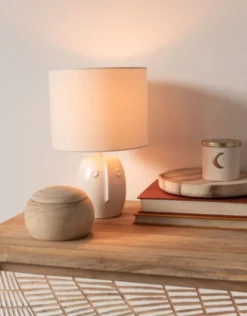Maisons Du Monde Lampes à Poser Lampe En Céramique Et Abat-jour En Coton Blancs -Luminaires Soldes 202 lampe en ceramique et abat jour en coton blancs 1000 13 34 222951 3