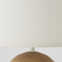 Maisons Du Monde Lampes à Poser Lampe En Chêne Et Abat-jour En Coton Blanc 9 Maisons Du Monde Lampes à Poser Lampe En Chêne Et Abat-jour En Coton Blanc -Luminaires Soldes 202 lampe en chene et abat jour en coton blanc 1000 16 23 211870 2