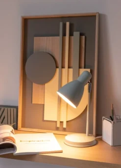 Maisons Du Monde Lampes à Poser Lampe En Métal Bleu Clair -Luminaires Soldes 202 lampe en metal bleu clair 1000 11 38 224513 2