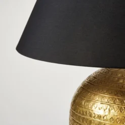Maisons Du Monde Lampes à Poser Lampe En Métal Bronze Et Abat-jour Noir -Luminaires Soldes 202 lampe en metal bronze et abat jour noir 1000 1 6 177413 6