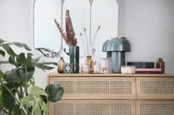 Maisons Du Monde Lampes à Poser Lampe En Métal émaillé Bleu Et Cerclage En Métal Doré -Luminaires Soldes 202 lampe en metal emaille bleu et cerclage en metal dore 1000 10 20 210555 4