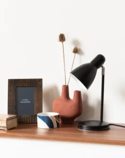 Maisons Du Monde Lampes à Poser Lampe En Métal Noir -Luminaires Soldes 202 lampe en metal noir 1000 10 37 224512 4